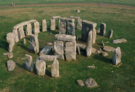 Stonehenge, Facts About The Giant Stone Monuments That Are Still A Mystery - Traveldigg.com