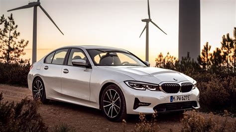 2020 BMW 330e plug-in hybrid debuts with XtraBoost feature