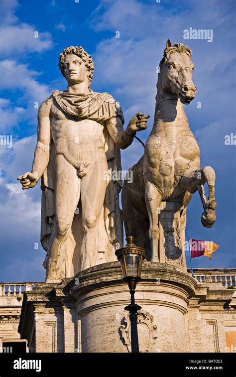 Equestrian statue of castor and pollux hi-res stock photography and ...