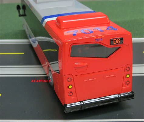 Washington Metrobus Toy Bus With Opening Doors – Acapsule Toys and Gifts