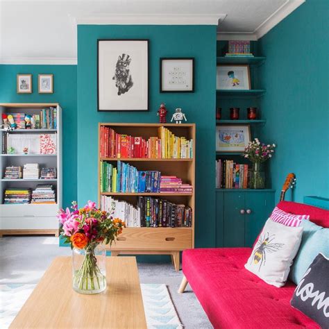 Rainbow Bookshelf Inspiration | POPSUGAR Home | Rainbow home decor, Bookshelf inspiration, Home ...