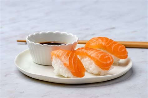 4 Easy Sushi Recipes - How To Make Sushi At Home Like A Pro | Blondelish.com