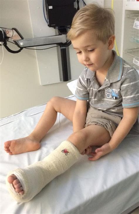 Lady Cilento Children’s Hospital puts boy’s cast on wrong leg ...