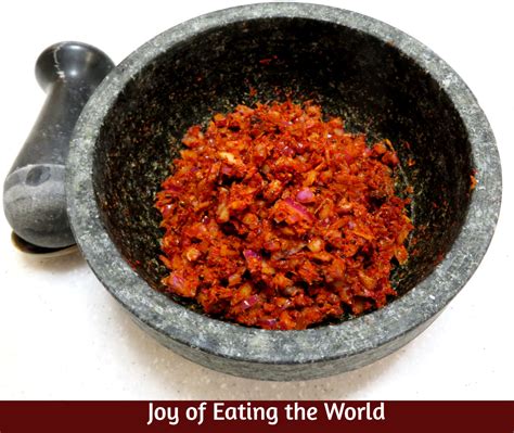 EASY! Lunu Miris (Sri Lankan Hot Chili Relish) - Joy of Eating the World