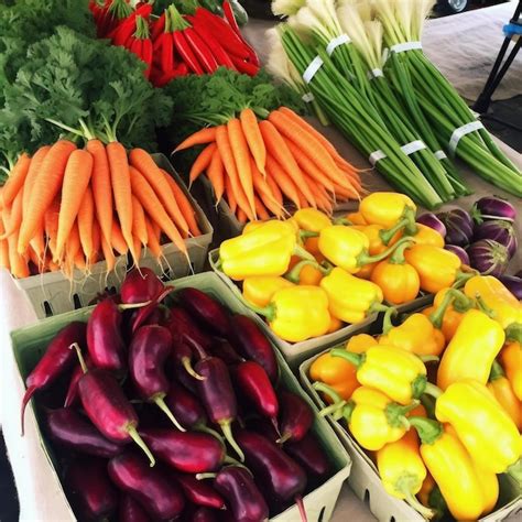 Premium AI Image | Vegetables on display at a farmers market