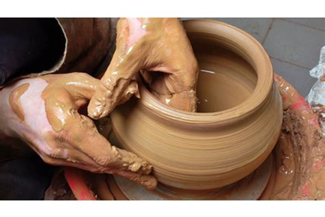 Pottery Wheel Image 8 | Clay Forms Sculpture & Ceramic Art Seminars in ...