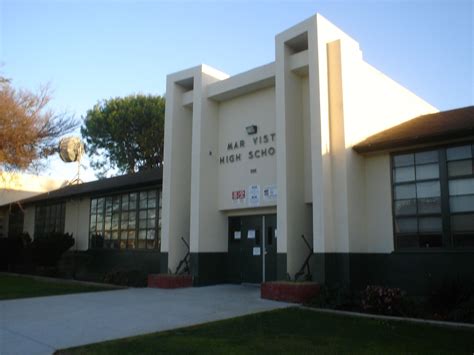 File:MarVistaHighSchool.JPG - Wikimedia Commons | Vista high school, High school education, Mar ...