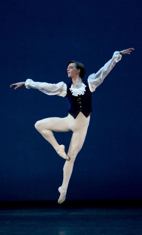 Birmingham Royal Ballet - Joseph Caley | Dance poses, Male ballet dancers, Dance photography