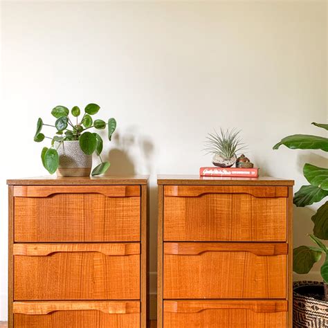 MID CENTURY BEDSIDE DRAWERS