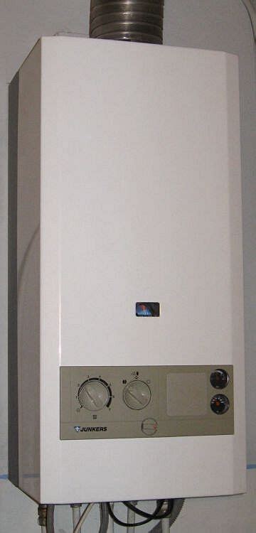 Soubor:Wall-mounted boiler Junkers Novatherm 1.jpg – Wikipedie