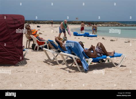 Moomba Beach Aruba Stock Photo - Alamy