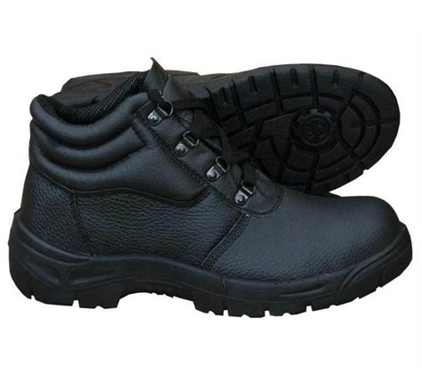 Steel Toe Chukka Boot • Ramblers Way