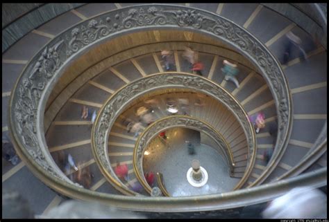 vatican-museum-staircase-4