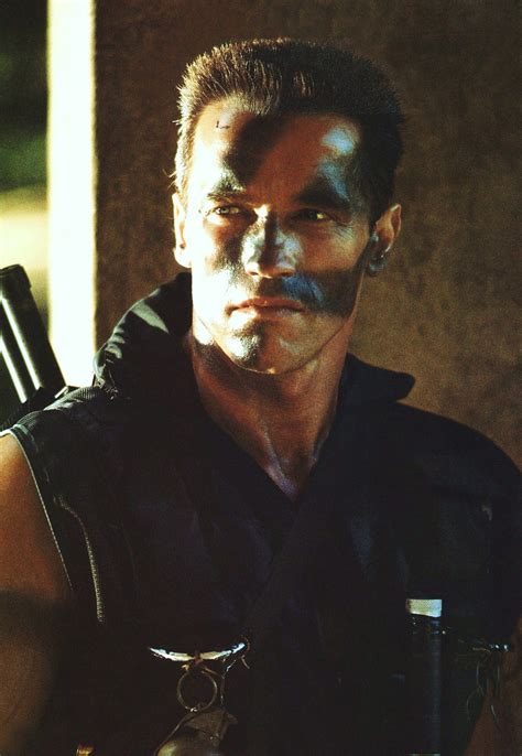 Commando (1985) . Arnold Schwarzenegger . | Atores, Beleza masculina, Marcial