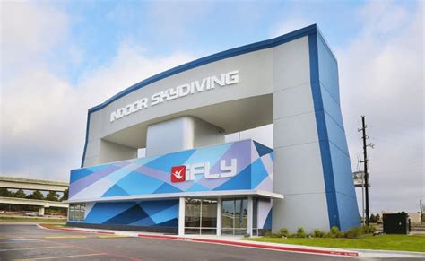 Indoor Skydiving iFLY Houston-Woodlands - 4 Flights