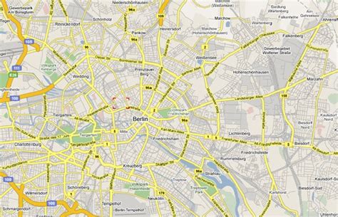 Google Maps macht aus dem Berliner Theodor-Heuss-Platz den Adolf-Hitler ...