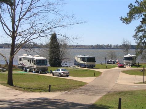 10 Army Corps of Engineers (COE) Campgrounds With Water Views