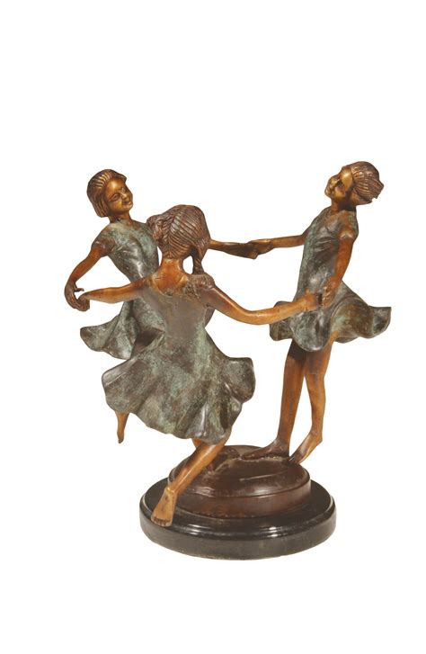 DANCERS SCULPTURE