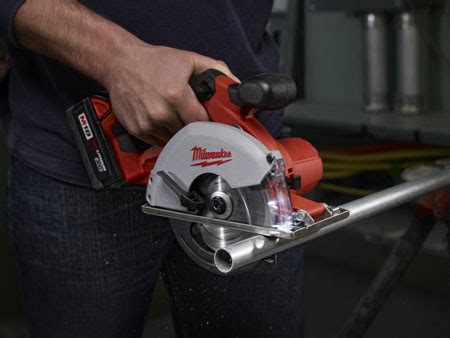 New Milwaukee Cordless Metal Saw with 35% More Power!