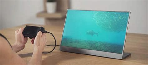 BladeX Portable External Touchscreen Monitor with 4K/1080p Resolution | Gadgetsin