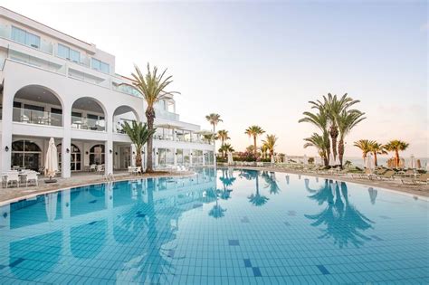 Akti Beach Hotel & Village Resort - Paphos Resort hotels | Jet2holidays