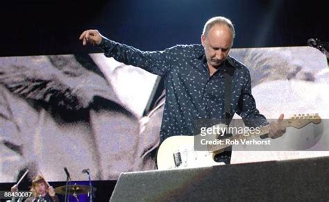 Pete Townshend Windmill Photos and Premium High Res Pictures - Getty Images