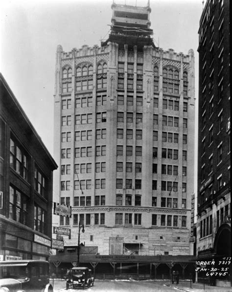 Metropolitan Building: an Abandoned Office Space in Detroit, MI