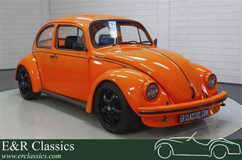 Volkswagen Beetle Orange