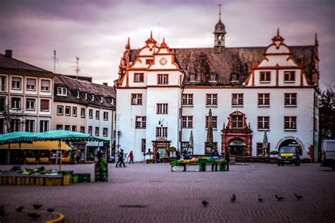 Darmstadt Altes Rathaus Foto & Bild | architektur, streetfotografie mit menschen ...