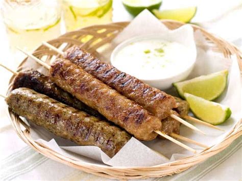 Spicy Lamb Kebab Recipe with Yogurt Sauce and Pita Breads - My Greek Dish