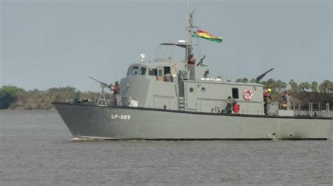 Armada Boliviana celebró sus 191 años con demostración naval en el ...