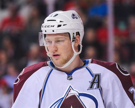 Nathan MacKinnon injury: Avalanche center out 2-4 weeks with upper body ...