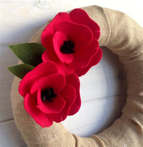 Items similar to Burlap & Felt Wreath Handmade Door Decoration - Poppy ...