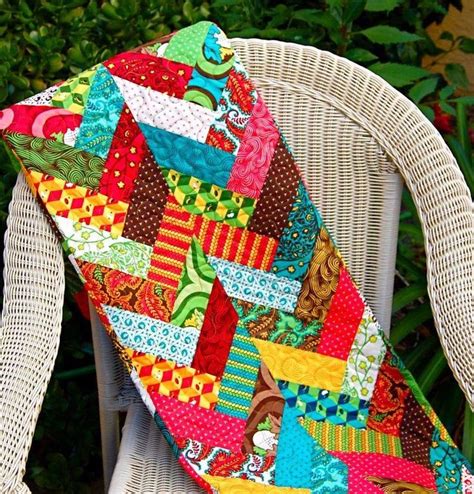 Pin by Shahnaz fikree on Tecnica seminole e outras | Jelly roll quilt ...