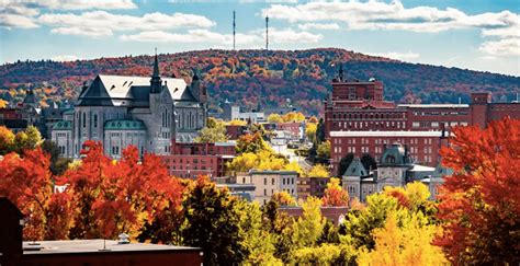 Sherbrooke named Canada's Entrepreneurial City of 2017 | Daily Hive Montreal