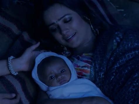 Naagin 3 written update March 31, 2019: Vishakha kills Yuvi, gives birth to a baby girl - Times ...