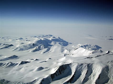 Antarctic Photo Library: Images of Antarctica