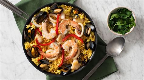 Cooking Tips to make Authentic Paella | Carolina® Rice