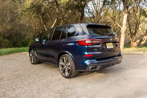 2020 BMW X5 M50i is a go-fast family hauler - CNET