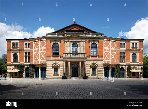 Bayreuth Festspielhaus, Richard Wagner Festival, Bayreuth Festival Stock Photo: 105581806 - Alamy