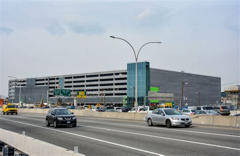 Terminal B Parking Garage - LaGuardia Redevelopment