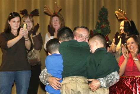 1000+ images about Soldier's Homecoming on Pinterest | Reunions ...