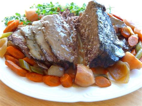 Crock Pot Yankee Pot Roast With Vegetables - Foodgasm Recipes