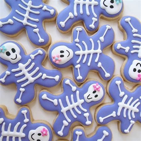 Halloween Gingerbread Skeletons Recipe