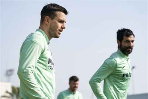 Watch as Giovani Lo Celso finally returns to Villarreal training after ...