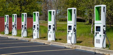 US proposes new standards for fast electric vehicle charging projects