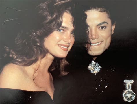 MjCollections🎙👑📦 op Instagram: "📸: Michael Jackson and Brooke Shields unseen photo from ...