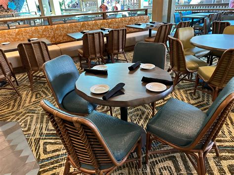 PHOTOS, VIDEO: Remodeled Kona Cafe Opens at Disney’s Polynesian Village ...