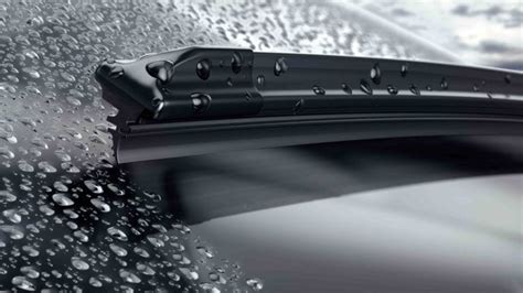 How To Change Your Windscreen Wipers - Collison Motoring