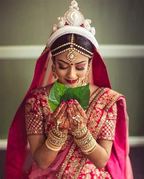 24 Gorgeous Brides who Prove 'Bindis' Are a MUST for Wedding Day ...